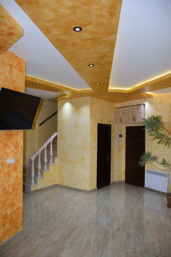 Manand Hotel Γιερεβάν Εξωτερικό φωτογραφία